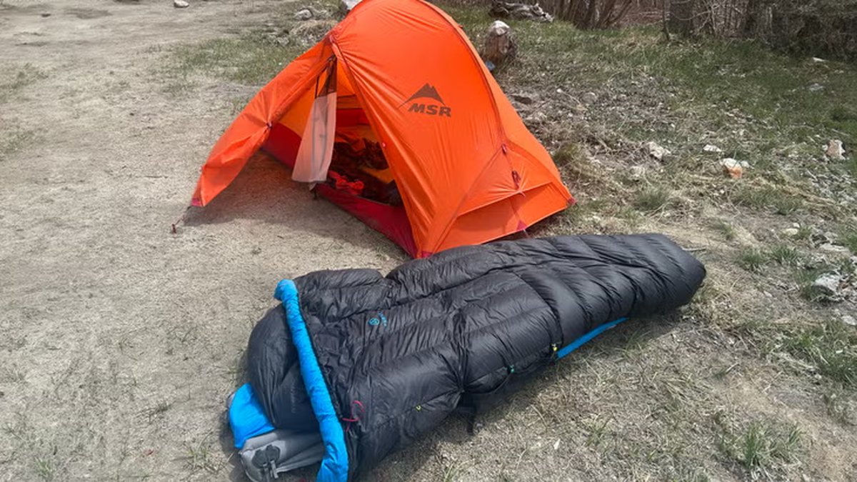 Best Sleeping Bags for Cold Weather Camping: Sleep Warm, Camp Better